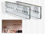 Support de marque plexiglas bloc plexi sur mesure